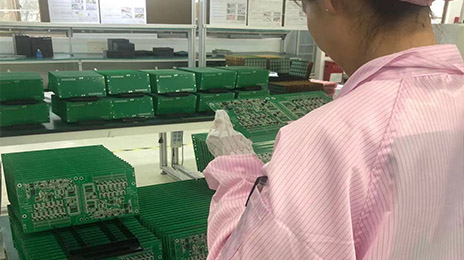 QC人工檢驗(yàn)-SMT貼片加工-蘇州昆山PCB抄板電路板焊接|線路板焊接|SMT貼片焊接